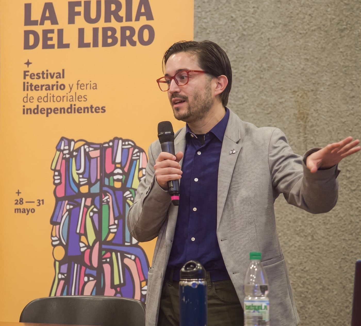 Juan Carlos Rauld presentando su libro en La Furia del Libro